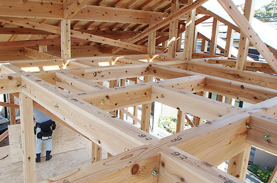 2.高品質な無垢材の使用